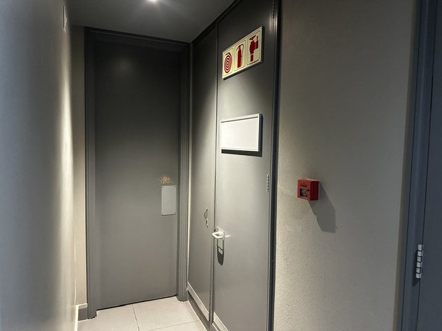 To Let Commercial Property for Rent in Newlands Western Cape